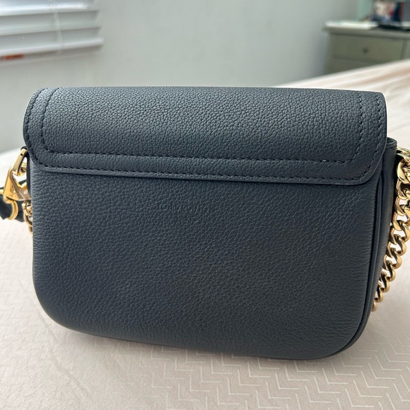 Louis Vuitton Lockme Tender - Picture 4 of 16